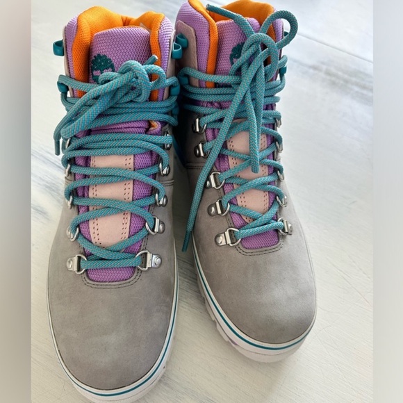 Timberland Hiking Boots - Picture 4 of 4